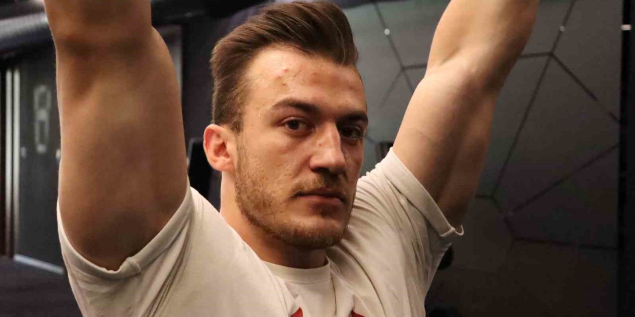 Arkadaşının Zorlamasıyla Başladığı Vücut Geliştirmede Türkiye Şampiyonu Oldu