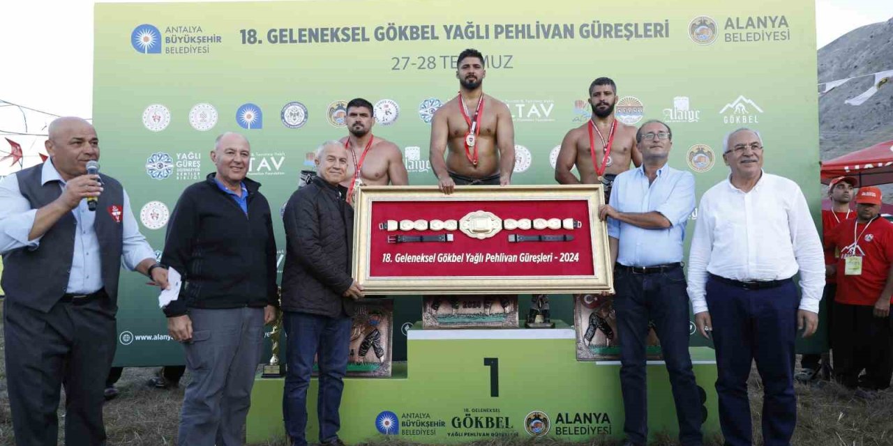 Geleneksel Gökbel Yağlı Pehlivan Güreşleri'nde Enes Doğan Başpehlivan Oldu