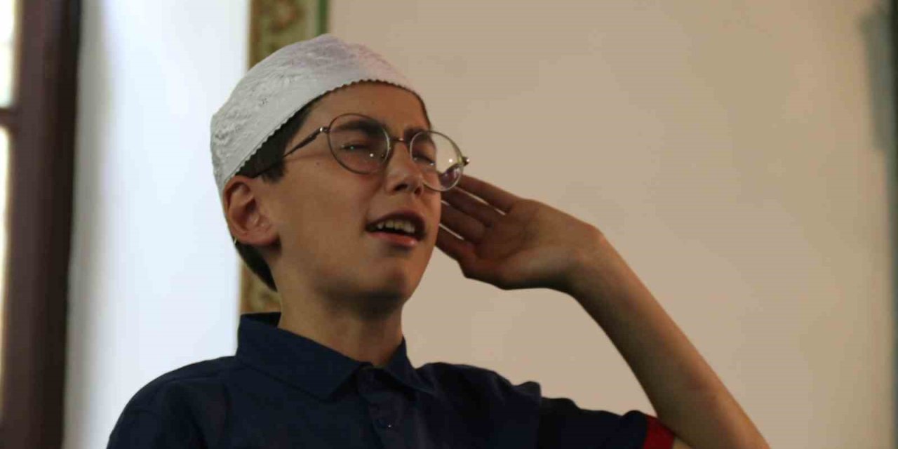 14 Yaşındaki Miraç 2 Ezan Okuma Yarışmasında Da 1’inci Oldu
