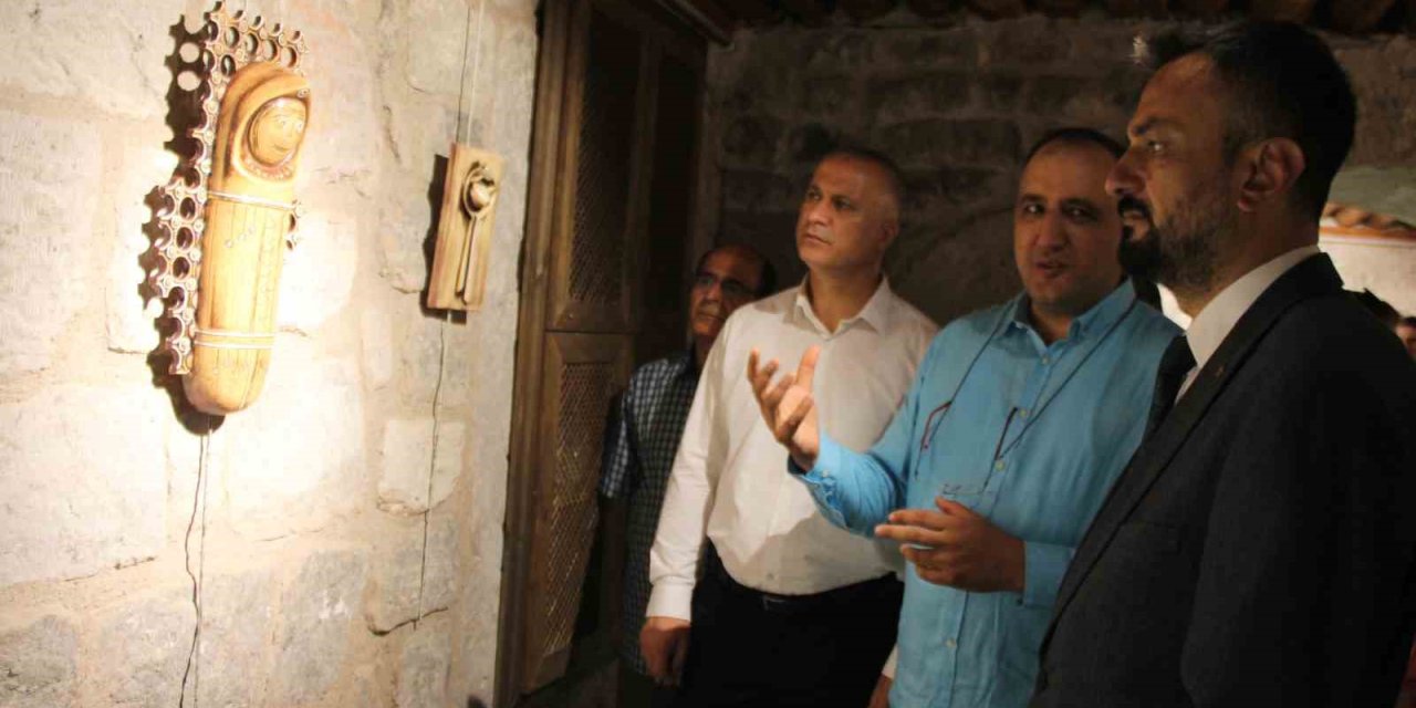 ’toprak Aşka Geldi’ Seramik Sergisi Açıldı