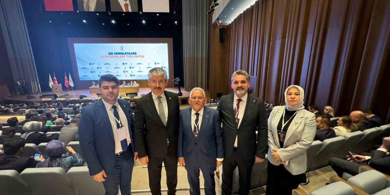 Başkan Büyükkılıç, Ak Parti Genişletilmiş İl Başkanları Toplantısı’na Katıldı