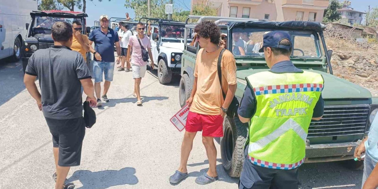 Antalya'da Safari Araçlarına Özel Denetimi'nde 5 Araca Ceza