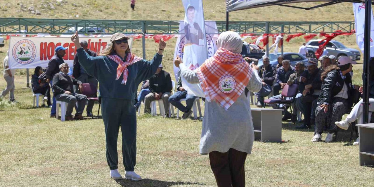 Erdemli’de 7. Geleneksel Yörük Şenliği Düzenlendi