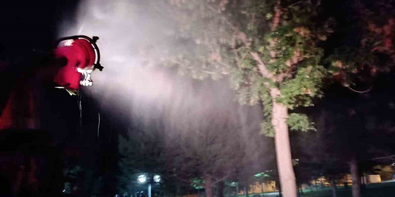 Büyükşehirden 3 Milyon Tl’lik Gübreleme Ve İlaçlama Yaptı