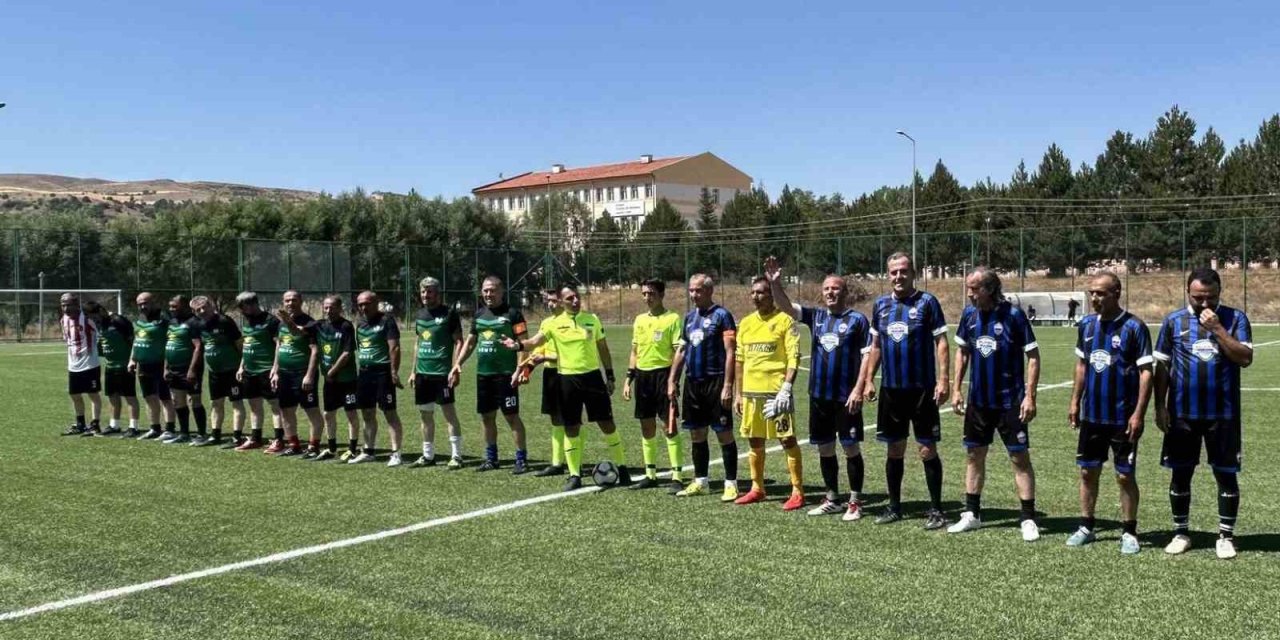 Özvatan’da 4’lü Futbol Turnuvası