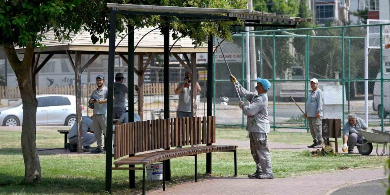 Kepez Belediyesi, Kuzeyyaka Mahallesi'ndeki Parkı Baştan Sona Yeniledi