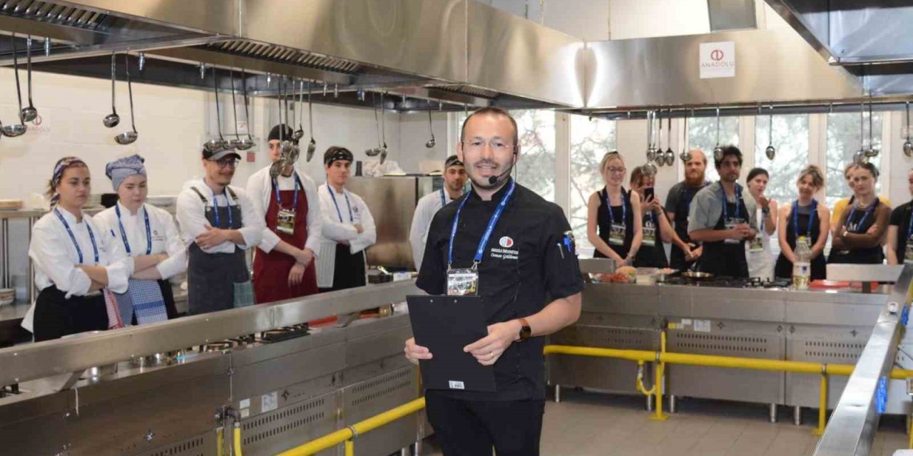 Anadolu Üniversitesi Emyo Mezun İstihdamında Başı Çekiyor