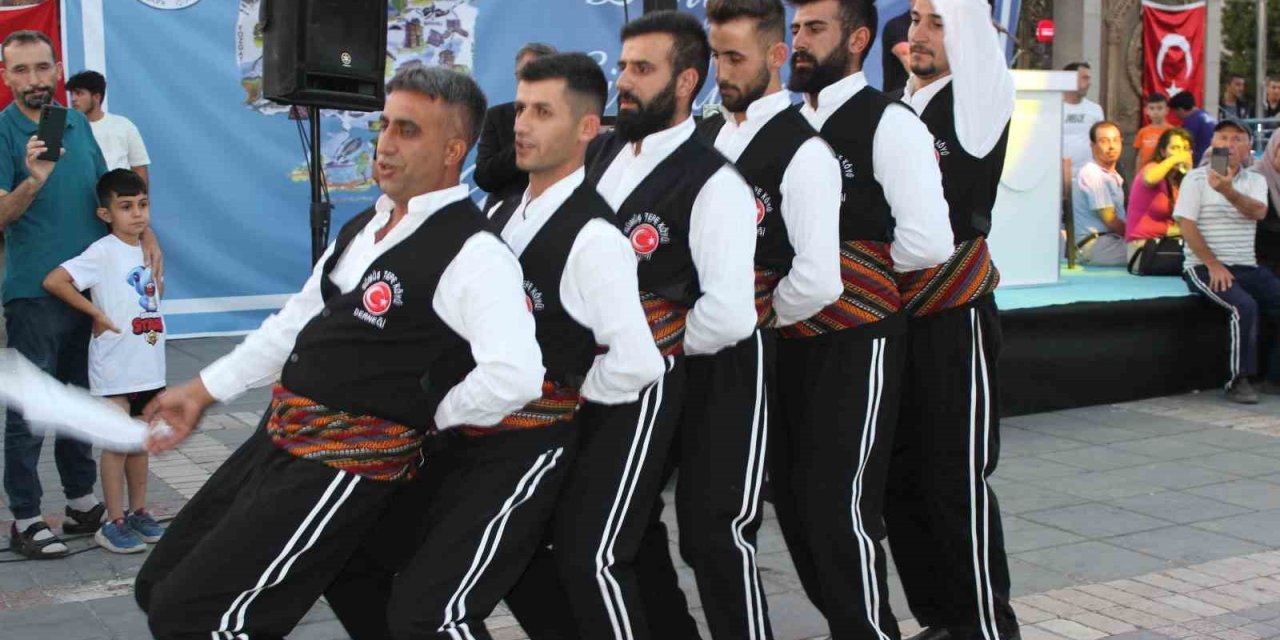 Sivas Halayı Kayseri’de Sergilendi