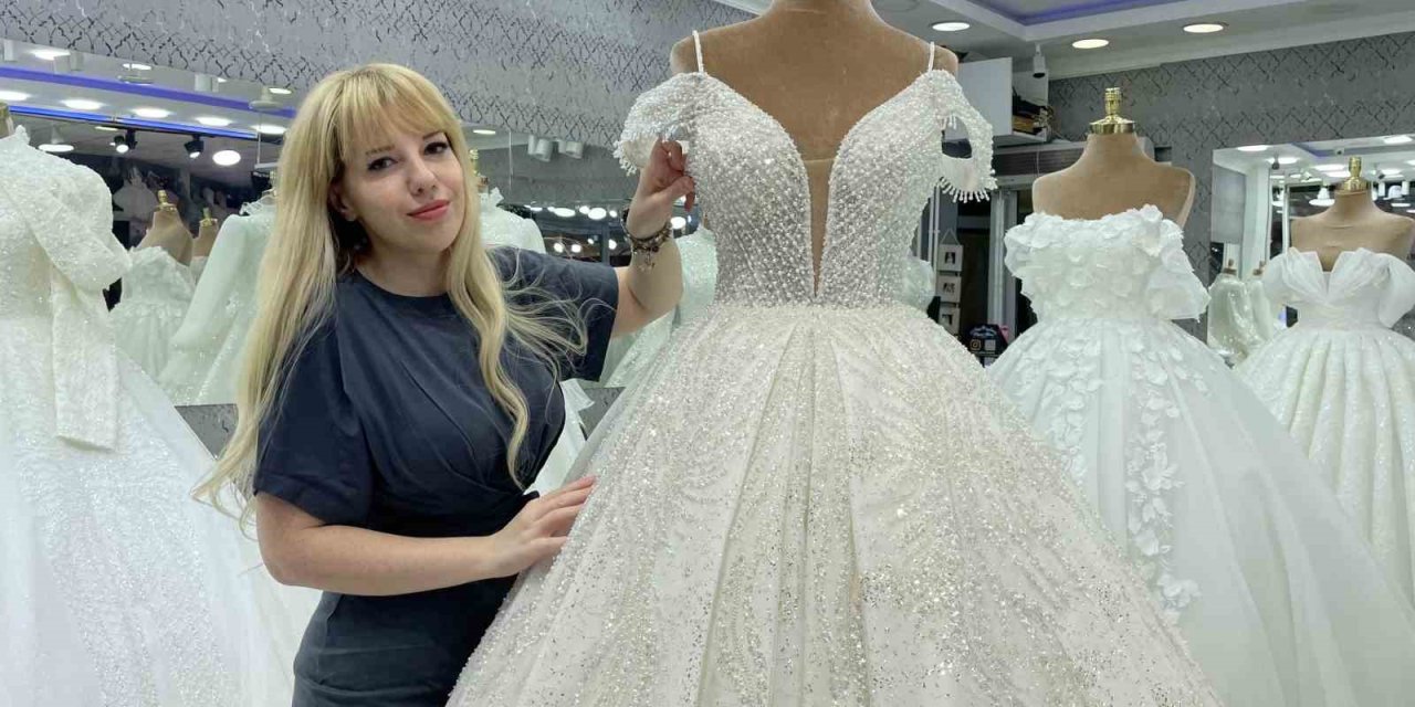 Düğün Sezonu Hareketlenince Gelinlik Satışları Da Arttı