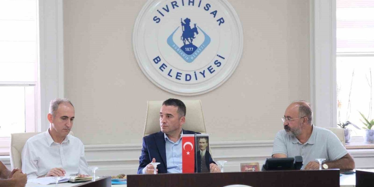 Sivrihisar Belediyesi’nden Çalışanlara Yüzde 30 Zam Müjdesi