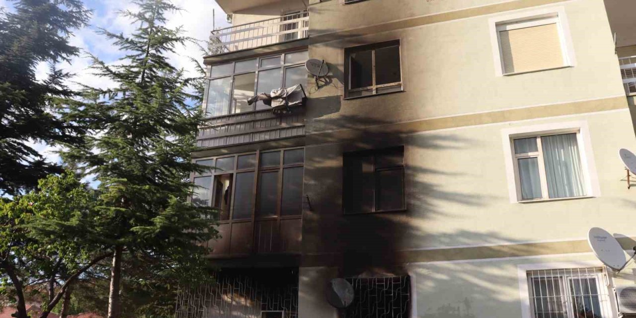 Küçük Çocuğun Çakmakla Oyunu Evi Yaktı