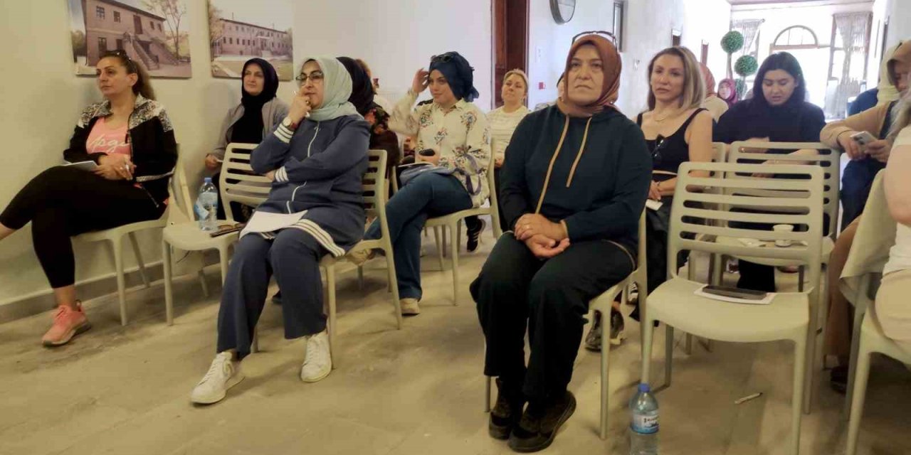 Kadınlara Sağlıklı Yaşam Semineri