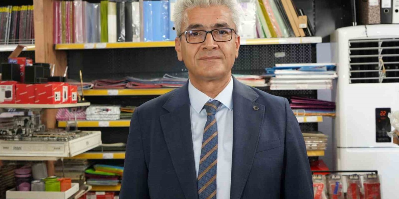 Okulların Açılmasına Sayılı Gün Kala Antalya’da Kırtasiyeler Denetleniyor