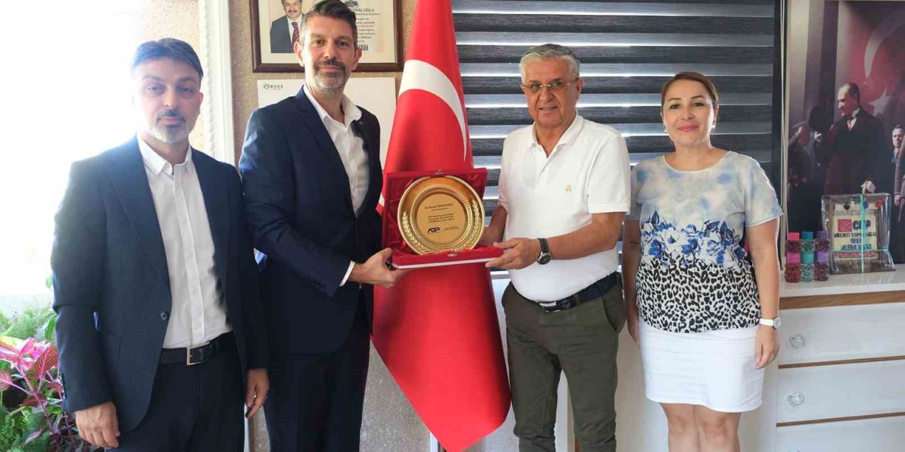 Adp Başkanı Özkırmızı: "kemer Belediyesi’nin Eğitim Alanındaki Başarılı Çalışmalarını Takdir Diyorum"
