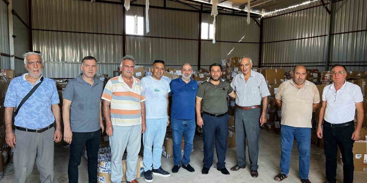 Antalya’da İhtiyaç Sahibi Ailelere 100 Bin Parça Giysi Dağıtıldı