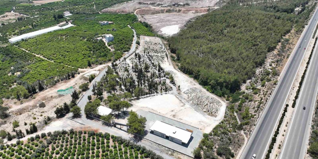 Mersin’in Gelecek 50 Yıllık Mezarlık Sorunu Ortadan Kalkıyor