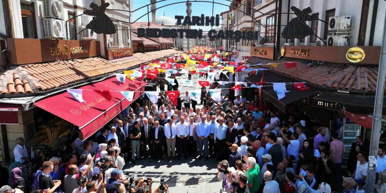 Başkan Altay 3. Tarihi Bedesten Alışveriş Günleri’nin Açılışını Yaptı