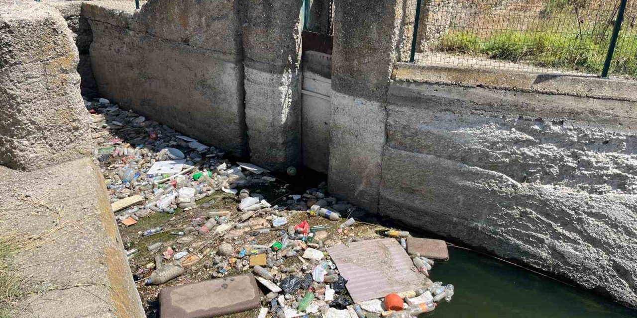 Yeşiltepe Mahalle Sulama Kanalı İçin Yardım Bekliyor