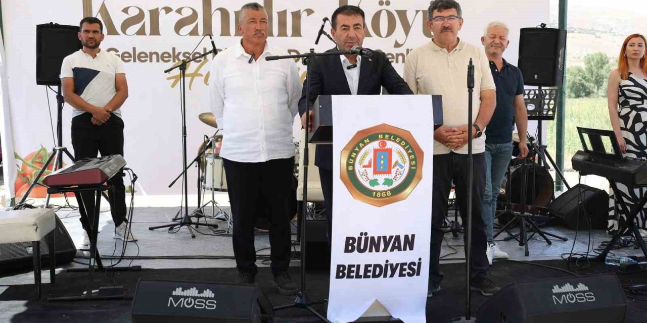 Karahıdır 4. Geleneksel Pilav Domates Şenliği Gerçekleştirildi