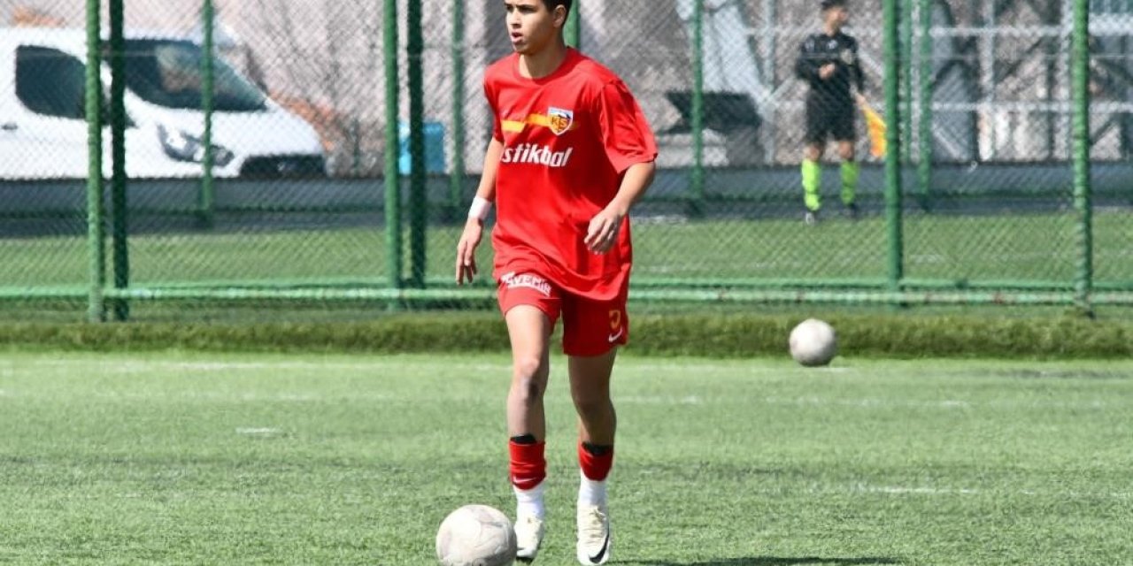 Aras Çelik’e U-15 Milli Takımından Davet