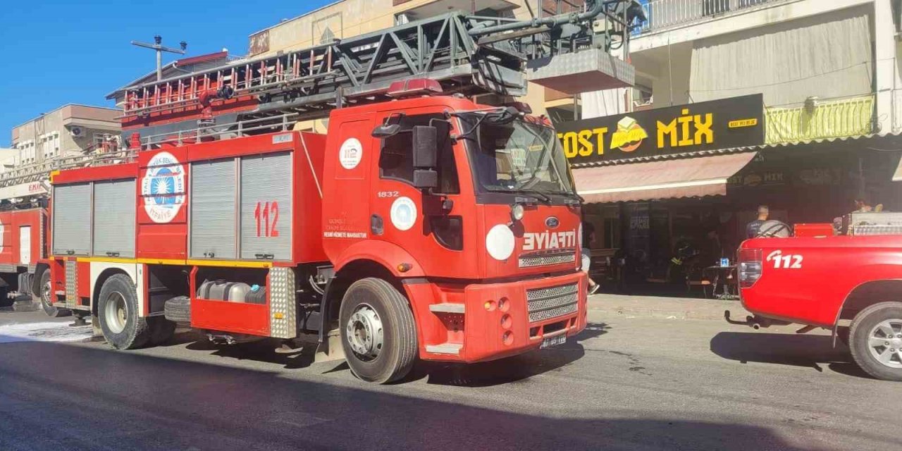 İşyerindeki Yangın Erken Müdahaleyle Söndürüldü