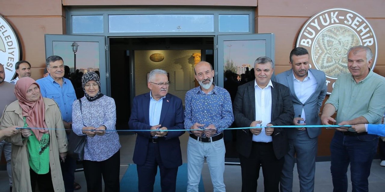 Başkan Büyükkılıç’tan Sanata Ve Sanatçıya Destek Sürüyor