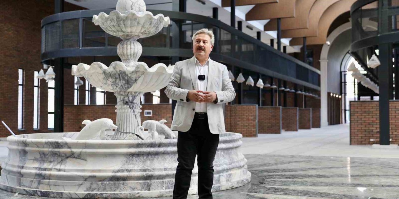 Melikgazi’nin Sembol Eseri Çarşı Melikgazi’de Peyzaj Çalışmaları Başladı