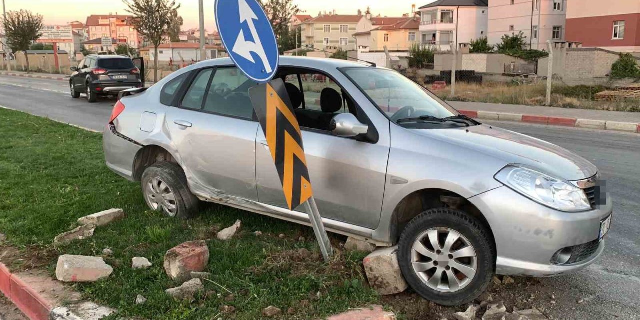 Karaman’da Cip İle Otomobil Çarpıştı