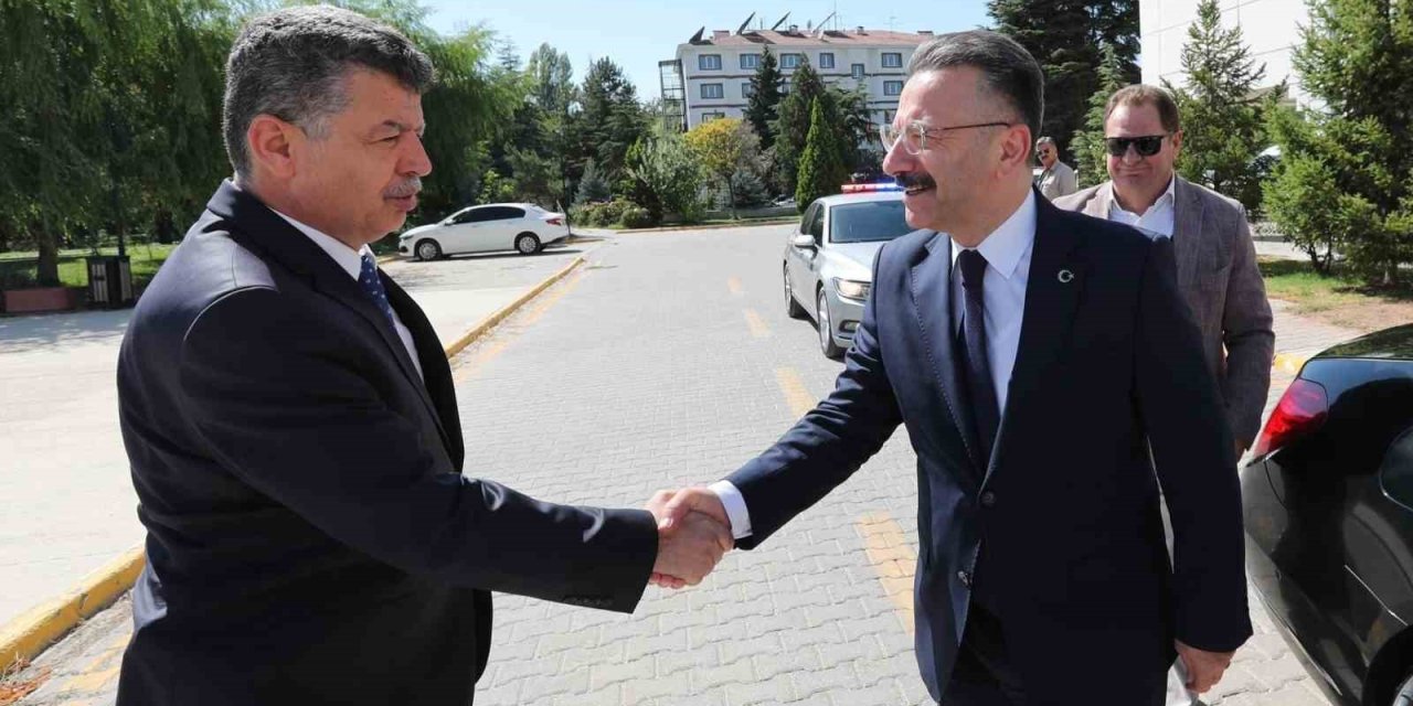 Vali Aksoy’dan İl Emniyet Müdürlüğüne Ziyaret