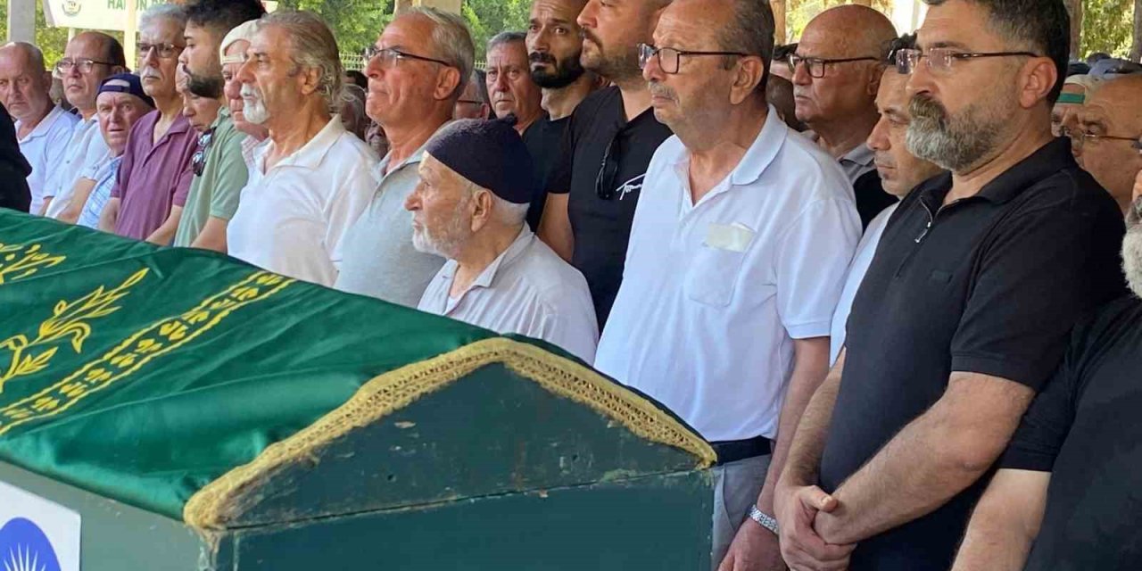 Düğünde Öldürülen Meclis Üyesi Gözyaşları İçinde Toprağa Verildi