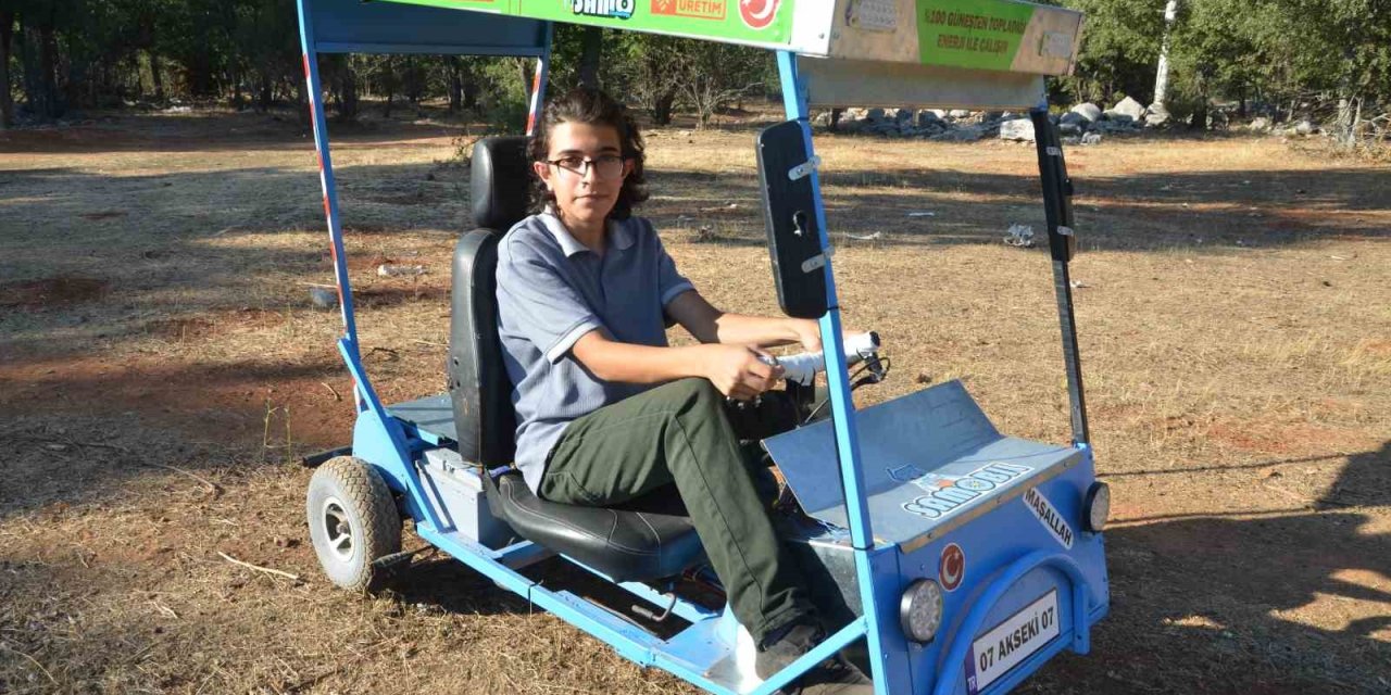 15 Yaşındaki Genç Güneş Enerjisi Paneliyle Çalışan 65 Km Menzilli Araç Yaptı