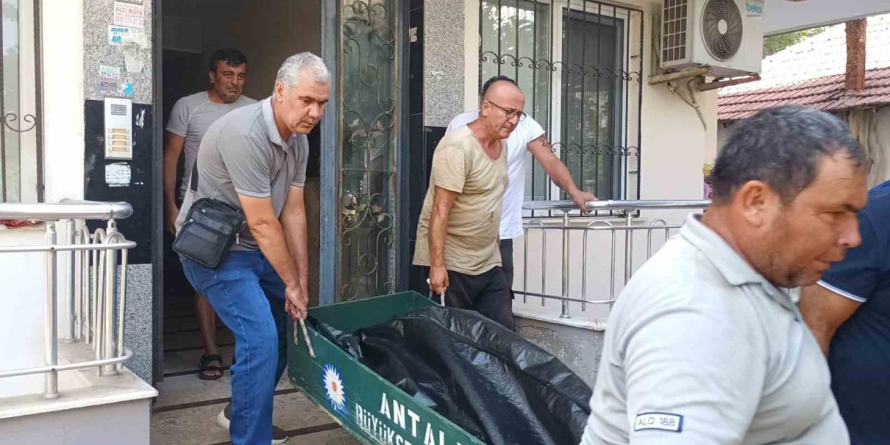 Elektrik Ustasının Son İşi Bozulan Kliması Oldu