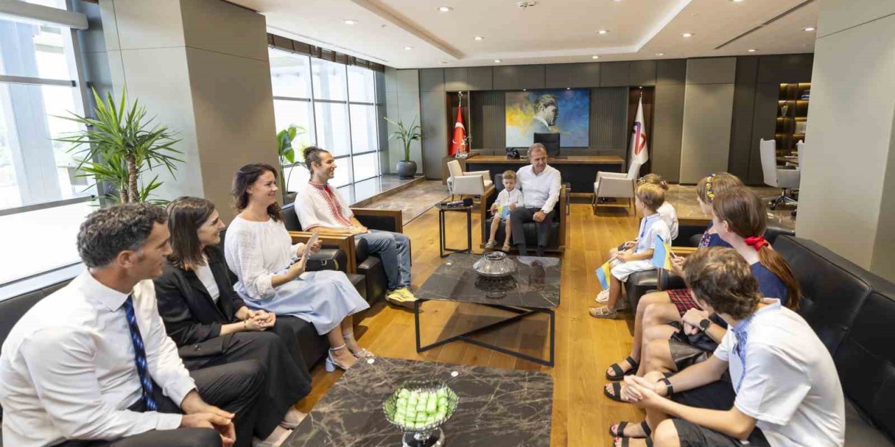 Seçer, Ukrayna’nın Bağımsızlık Gününü Kutladı