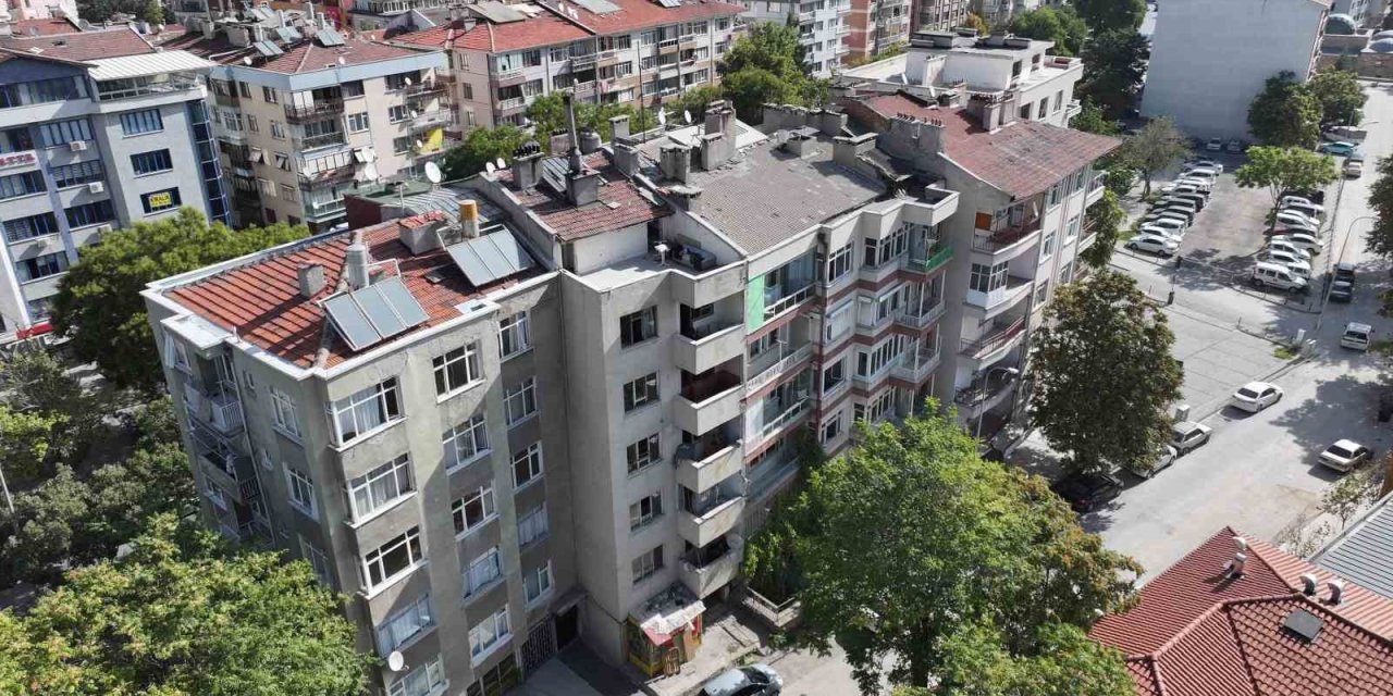 Başkan Altay: "riskli Bina Stoğunu Azaltıyor, Yeşil Dokuyu Artırıyoruz"