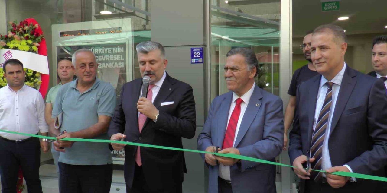 Şekerbank Kayseri Şubesi Yeni Binasına Taşındı