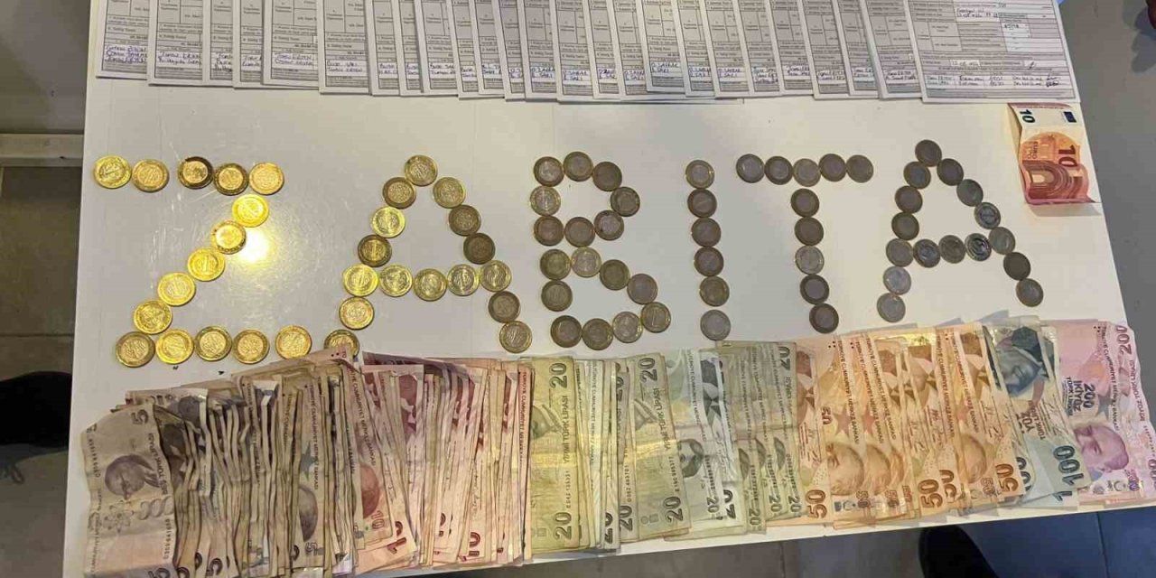 Antalya’da 25 Dilenciye 24 Bin 425 Tl Ceza Kesildi