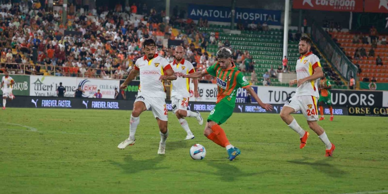 Trendyol Süper Lig: Corendon Alanyaspor: 1 - Göztepe: 1 (maç Sonucu)