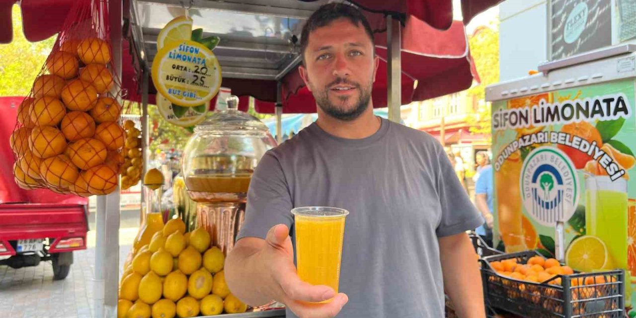 Yerli Ve Yabancı Turistler Sifon Limonataya Yoğun İlgi Gösteriyor