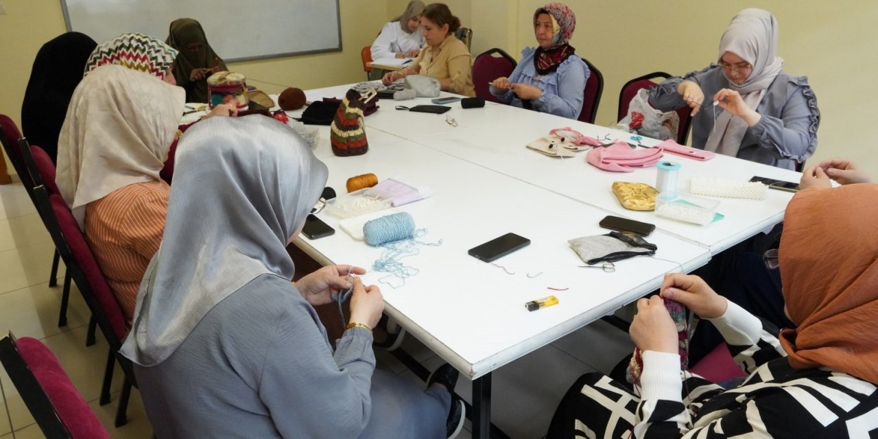 Melikgazi Belediyesi’nin Yeni Kursları Her Yaştan Vatandaşa Hitap Ediyor