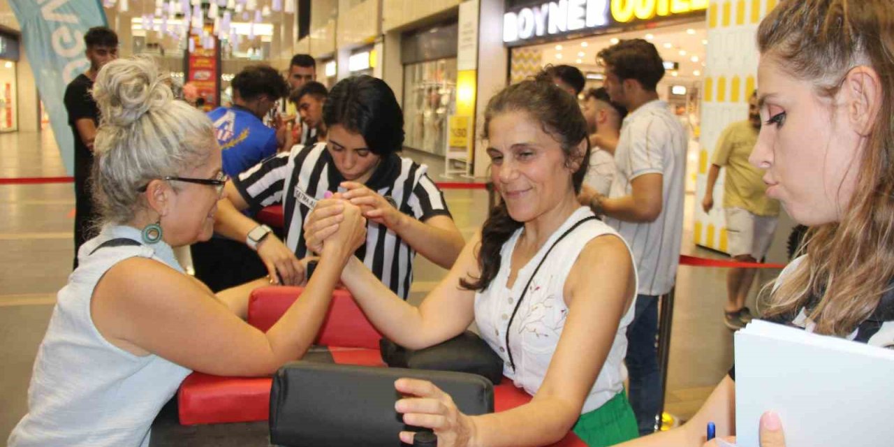 Eğlence Ve Ucuz Alışverişin Adresi Kumsmall