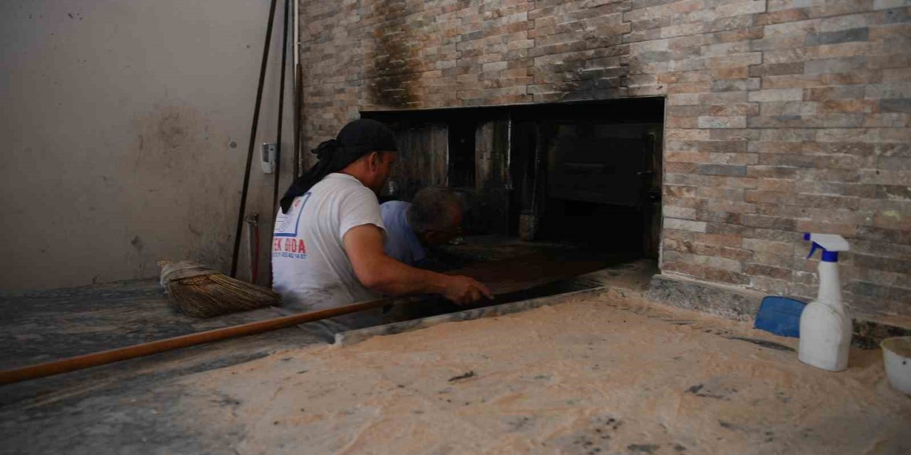 Başkan Büyükkılıç, Felahiye’de Esnaf Ve Vatandaşlarla Buluştu