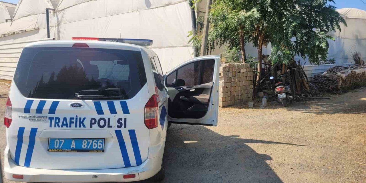 Kaza Yapan Motosikletin Sürücüsü Yaralandı