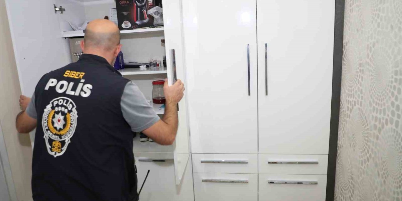 Mersin’de Müstehcen Yayın Operasyonu: 10 Şüpheli Yakalandı