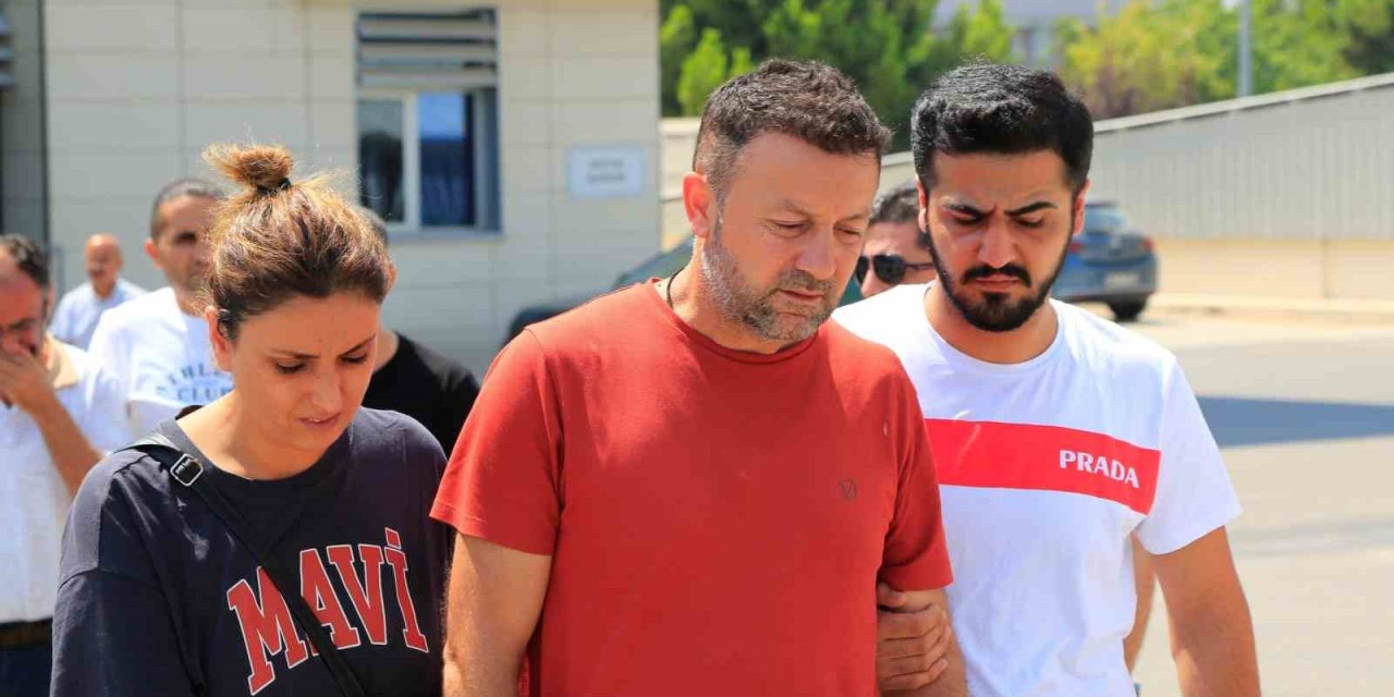 Tatil Yaparken Kafasına Baca Kapağı Düşen Kadın Hayatını Kaybetti