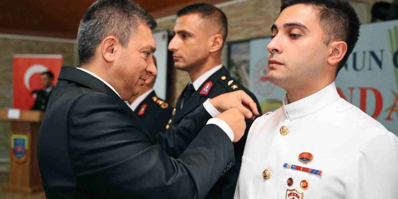 Antalya Valisi Hulusi Şahin: “cesaret Bayrağını Yürekler Taşır”