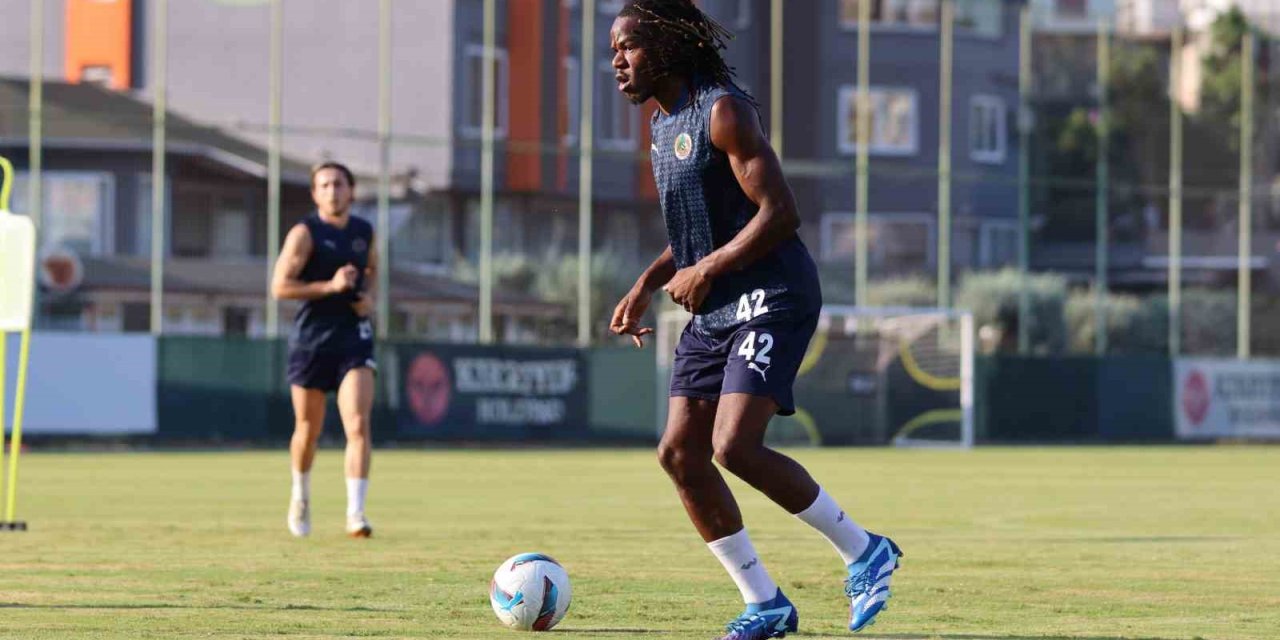 Alanyaspor, Fenerbahçe Maçı Hazırlıklarını Tamamladı
