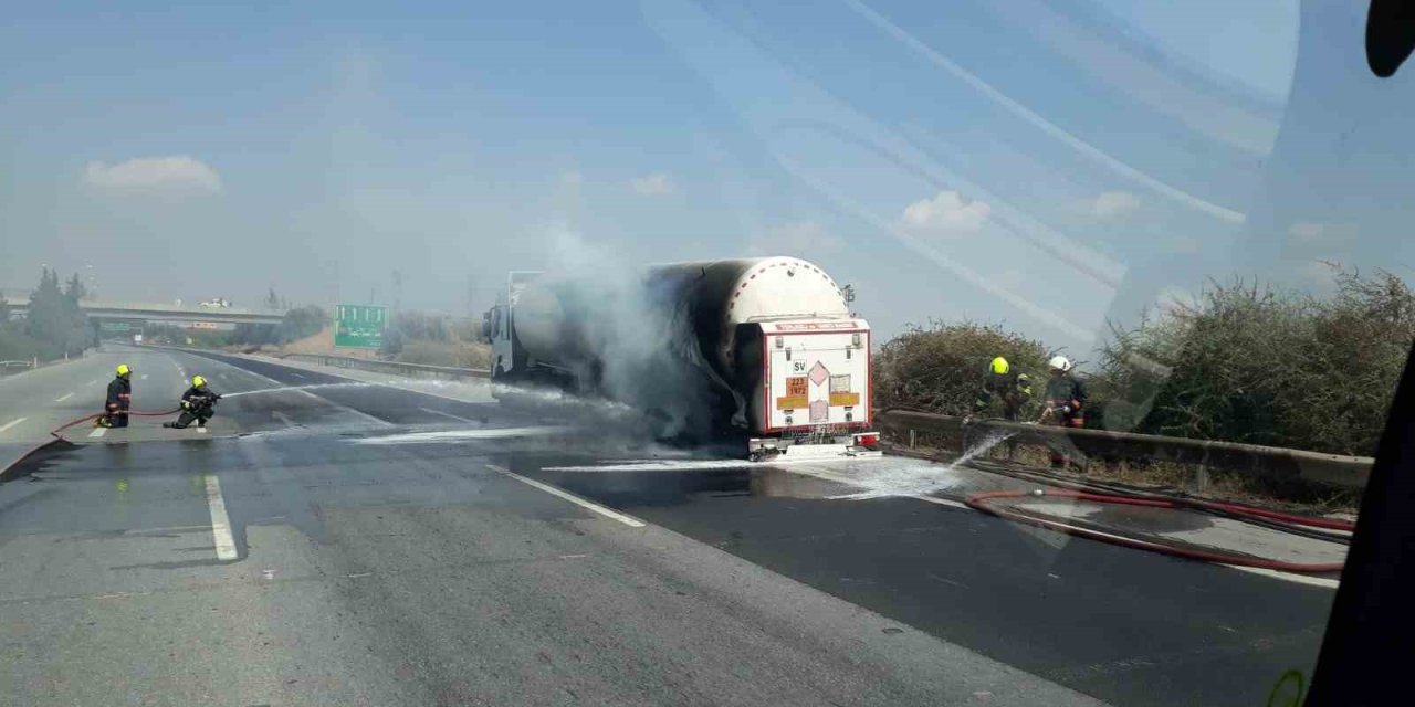 Mersin’de İtfaiyenin Zamanında Müdahalesi Faciayı Önledi