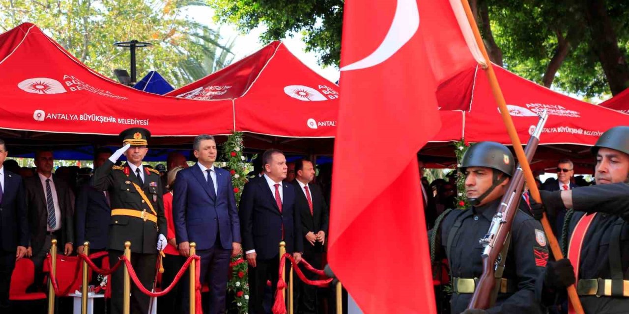 Antalya’da 30 Ağustos Coşkusu Yaşandı