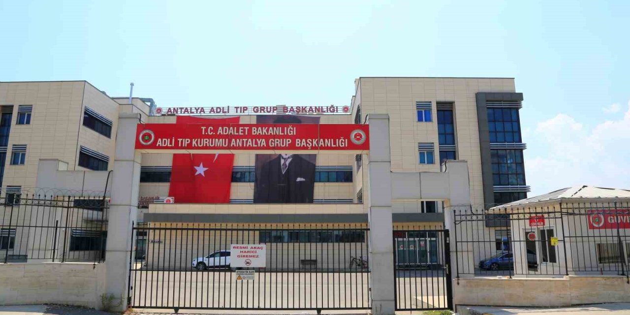 Yıldırım Çarpması Sonucu Hayatını Kaybeden Genç Finike’de Toprağa Verilecek