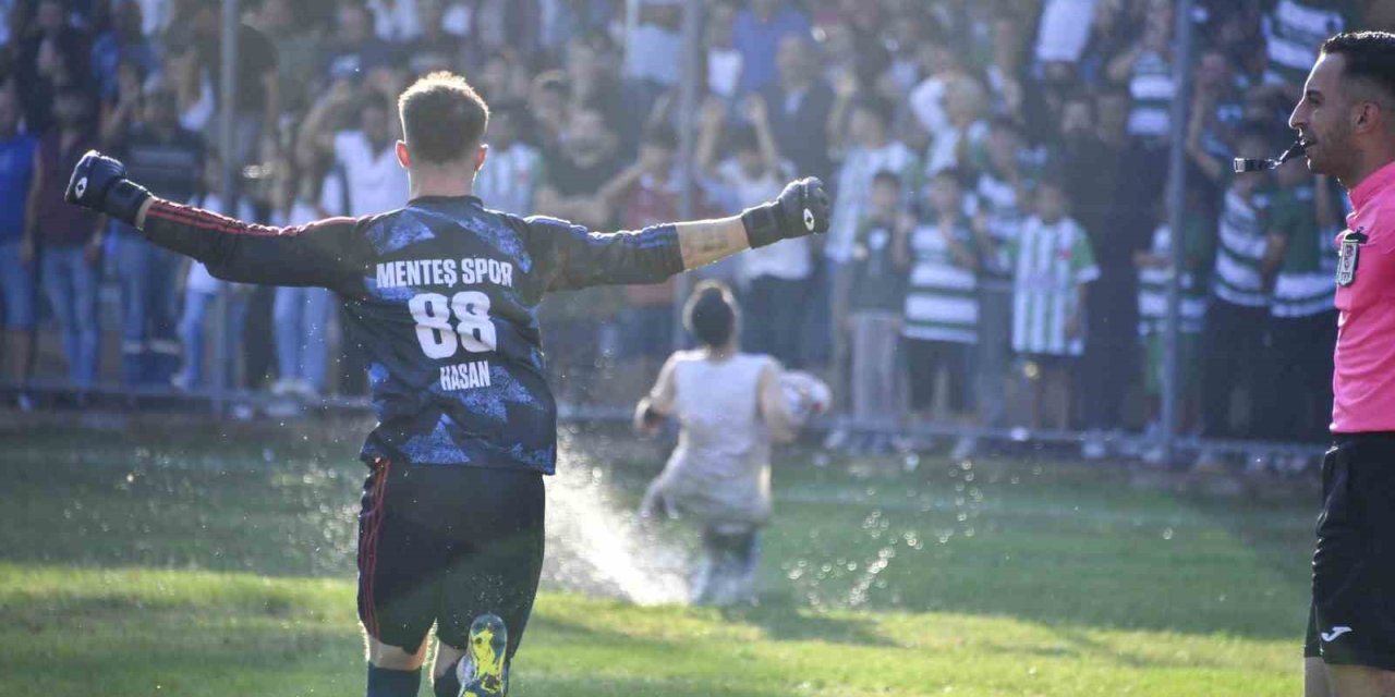 30 Ağustos Fındıkpınarı Zafer Kupası’nı Menteş Spor Kazandı